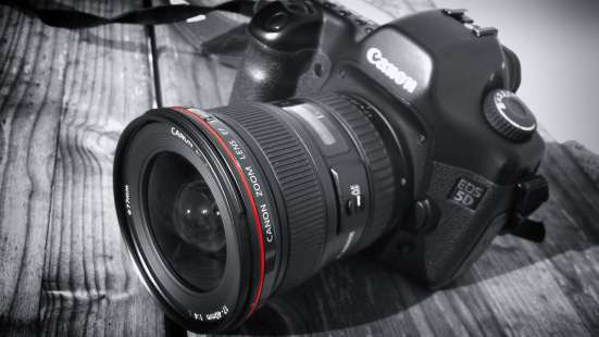 Продам полнокадровый фотоаппаратCanon EOS 5D боди в Тюмени