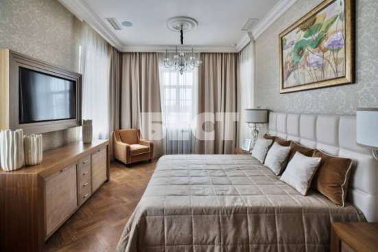 Продам коттедж в Одинцово. Жилая площадь 1 065 кв.м.