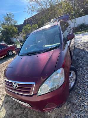 Toyota Ipsum