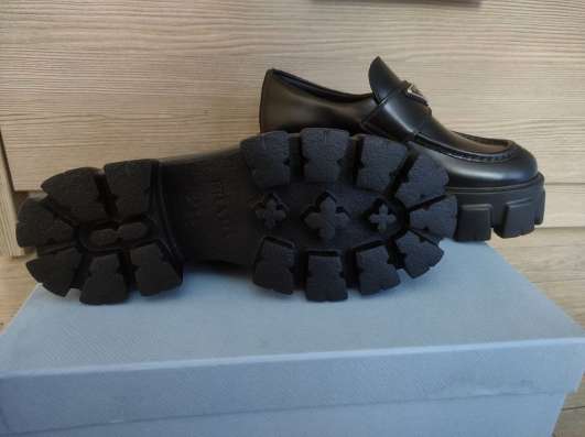 Prada Monolith Loafers фото 4