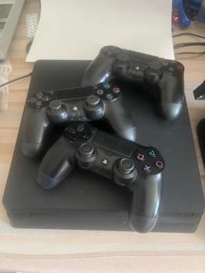 Продам PS4, прошитая