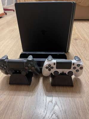 Игровая приставка PS 4 slim