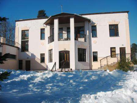 Продам дом в Раменское. Жилая площадь 1 000 кв.м.