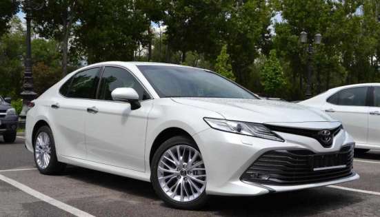 Toyota Camry с минимальным пробегом фото 3