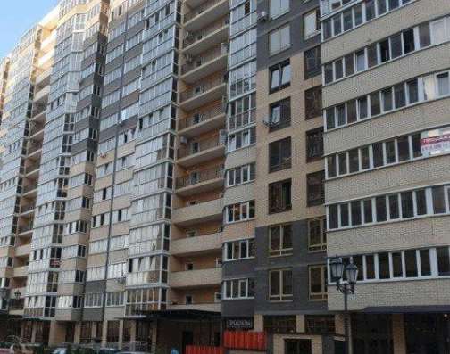 Продам однокомнатную квартиру в Краснодар.Жилая площадь 41,40  кв.м.Этаж 5.Дом кирпичный.
