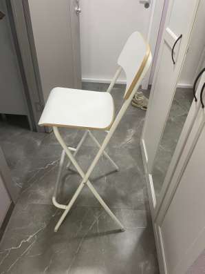 Продается 2 барных стула IKEA