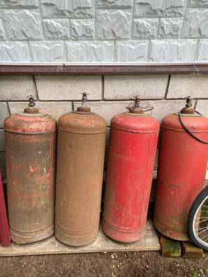 Здравствуйте  продам газовые баллоны   Б/у