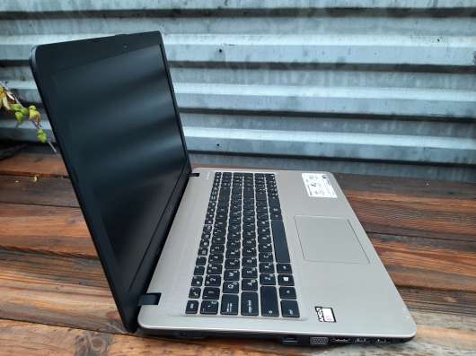 Ноутбук Asus VivoBook X540YA фото 3