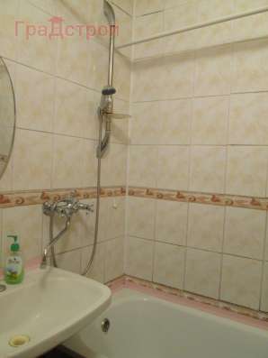 Продам двухкомнатную квартиру в Вологда.Жилая площадь 48  кв.м.Этаж 1.Дом панельный. в Вологде фото 4