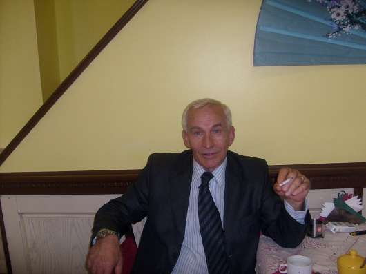 Виктор, 68 лет, хочет познакомиться