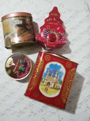 Продаются жестяные банки-Цены перечислены в тексте фото 3
