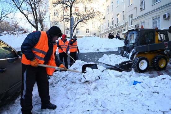 Уборка снега в Перми фото 5