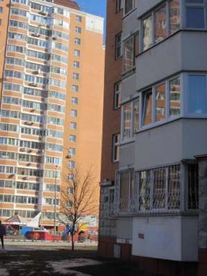 Продам трехкомнатную квартиру в Балашихе. Жилая площадь 76 кв.м. Этаж 3. Есть балкон. в Балашихе