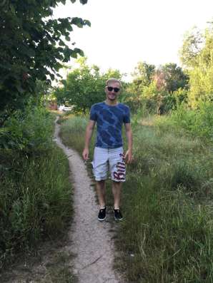 Дима, 23 года, хочет пообщаться