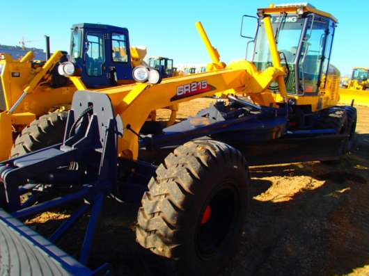 Автогрейдер XCMG GR215 в Якутске