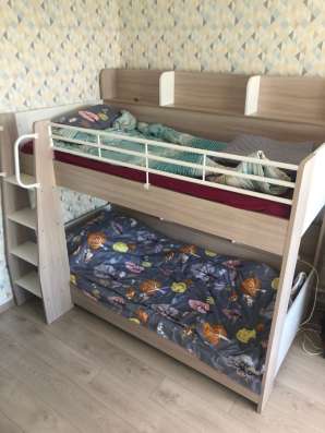 Двухэтажная кровать