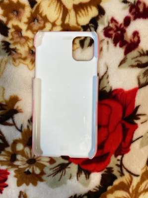 Чехол на iPhone 11 в Москве