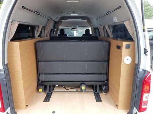 Toyota HiAce в Владивостоке фото 3