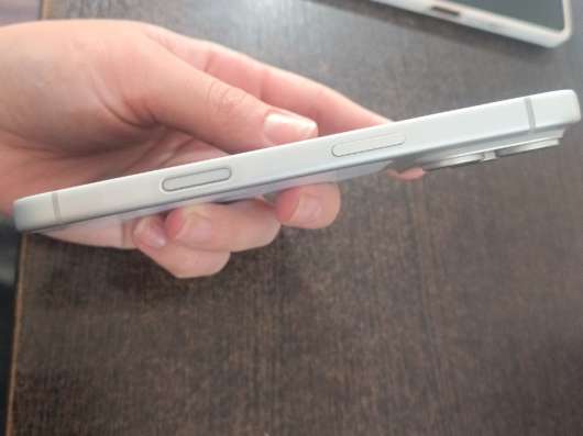 iPhone 17 pro 256гб sim esim в Москве фото 3