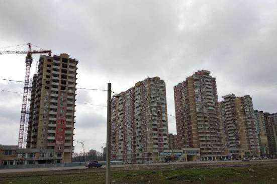 Продам однокомнатную квартиру в Краснодар.Жилая площадь 38  кв.м.Этаж 14.Дом монолитный.