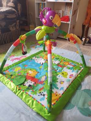 Музыкальный развивающий коврик с животными FISHER PRICE