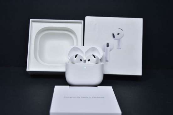 AirPods 4 с шумоподавлением