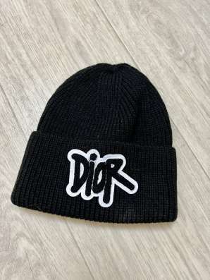 Новая шапка Dior