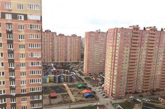 Продам однокомнатную квартиру в Краснодар.Жилая площадь 42  кв.м.Этаж 18.Дом монолитный. в Краснодаре