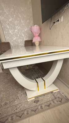 Стол красивый в Кизляре