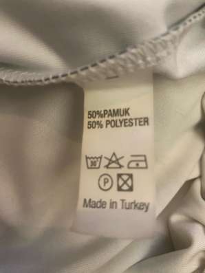 Moschino бомбер с капюшоном в Санкт-Петербурге
