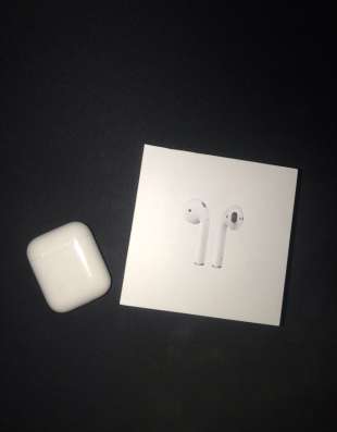 Наушники Apple AirPods