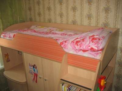 УГОЛОК ШКОЛЬНИКА+ДЕТСКАЯ КРОВАТЬ в Казани фото 6