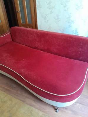Продаю диван в б/у