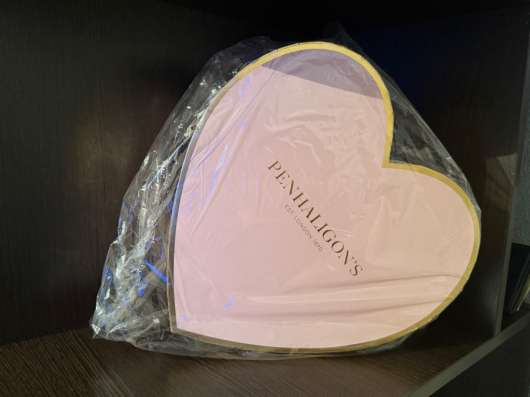 Подарочные коробки «Christian Louboutin» и «Penhaligon's» в Москве фото 3
