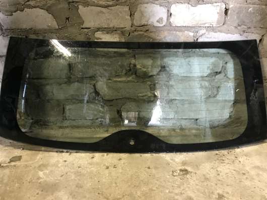 Стекло багажника Ford Fusion