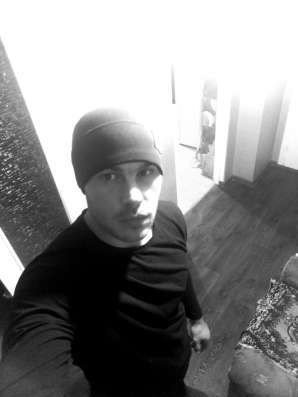 Виктор, 31 год, хочет пообщаться