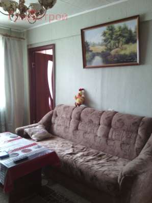 Продам четырехкомнатную квартиру в Вологда.Этаж 4.Дом панельный.Есть Балкон.