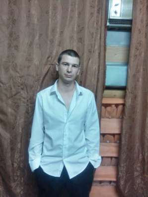 Сергей, 26 лет, хочет познакомиться
