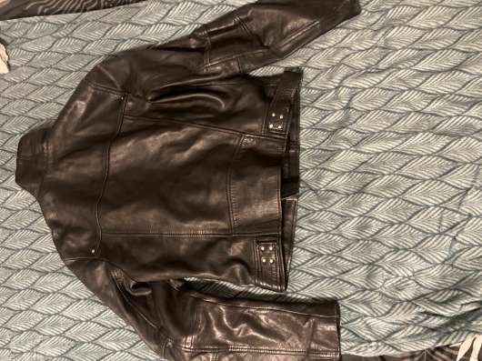 Продам кожанку от ZARA в Перми