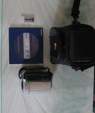 Продам цифровую видеокамеру Sony DCR-SR45 фото 3