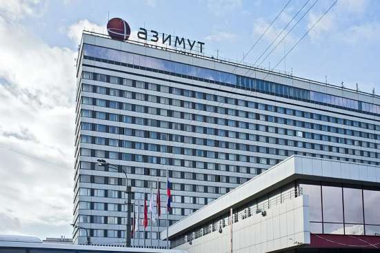 Охранник отеля Азимут в Санкт-Петербурге