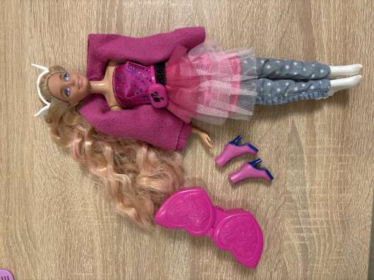 Продаю куклу Barbie из серии Extra