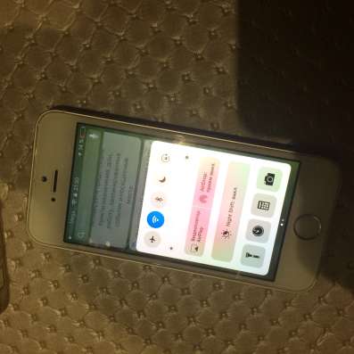 Продам iPhone 5s, 16gb, gold в Нижнем Новгороде