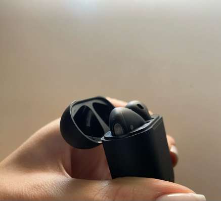 Беспроводные наушники LightPods Basic