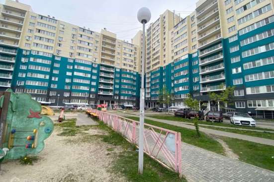 Продаю квартиру-студию ул. Светлая,11