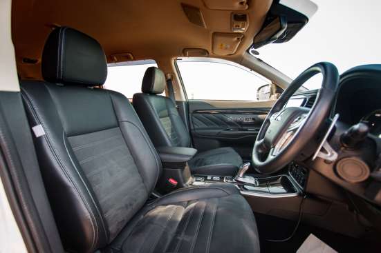 MITSUBISHI OUTLANDER PHEV GG2W в Хабаровске фото 11