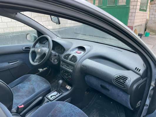 Продам Peugeot 206