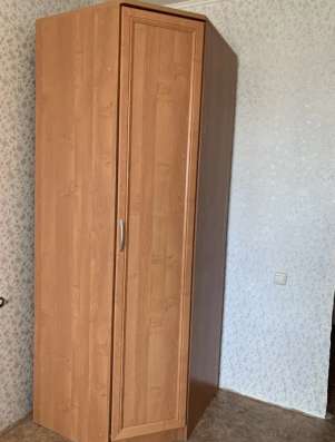 Шкаф угловой