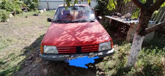 Бельцы продам Peugeot 205.1990