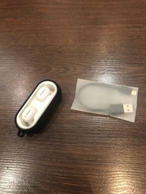 Наушники QCY QS1